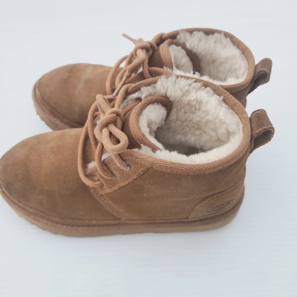 UGG Neumal kids chestnut fur lined chukka boots